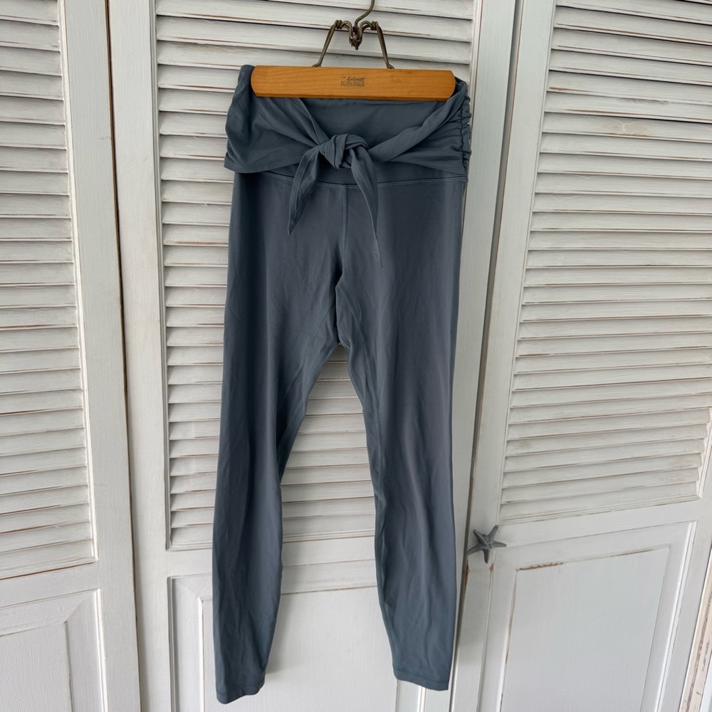 Lulu Lemon Blue Leggings with tie waist band